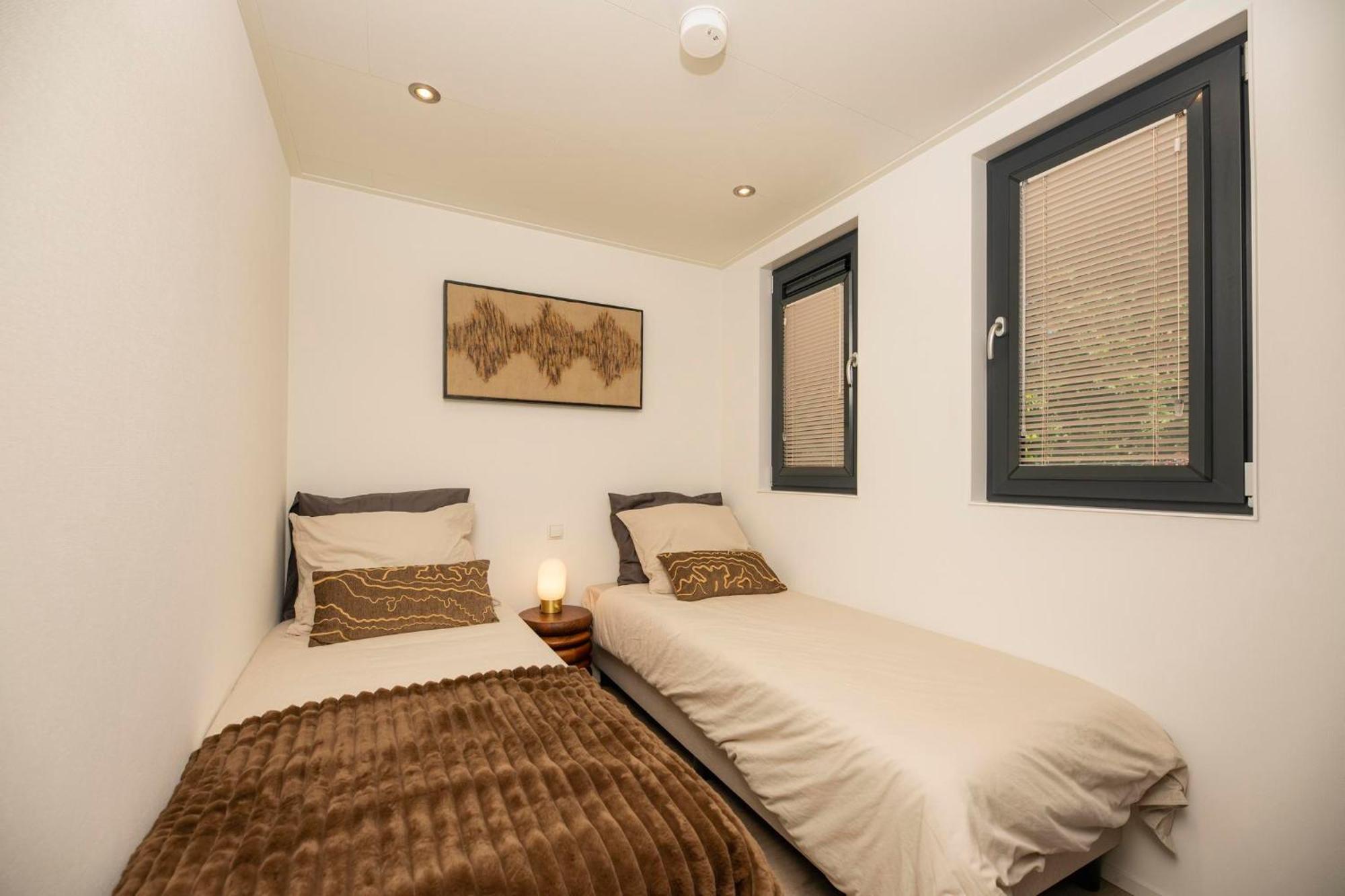 Veluwepark De Bosgraaf | Comfort Met Hottub Lieren 객실 사진